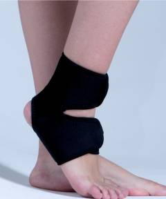 Повязка медицинская из неопрена для фиксации голеностопного сустава